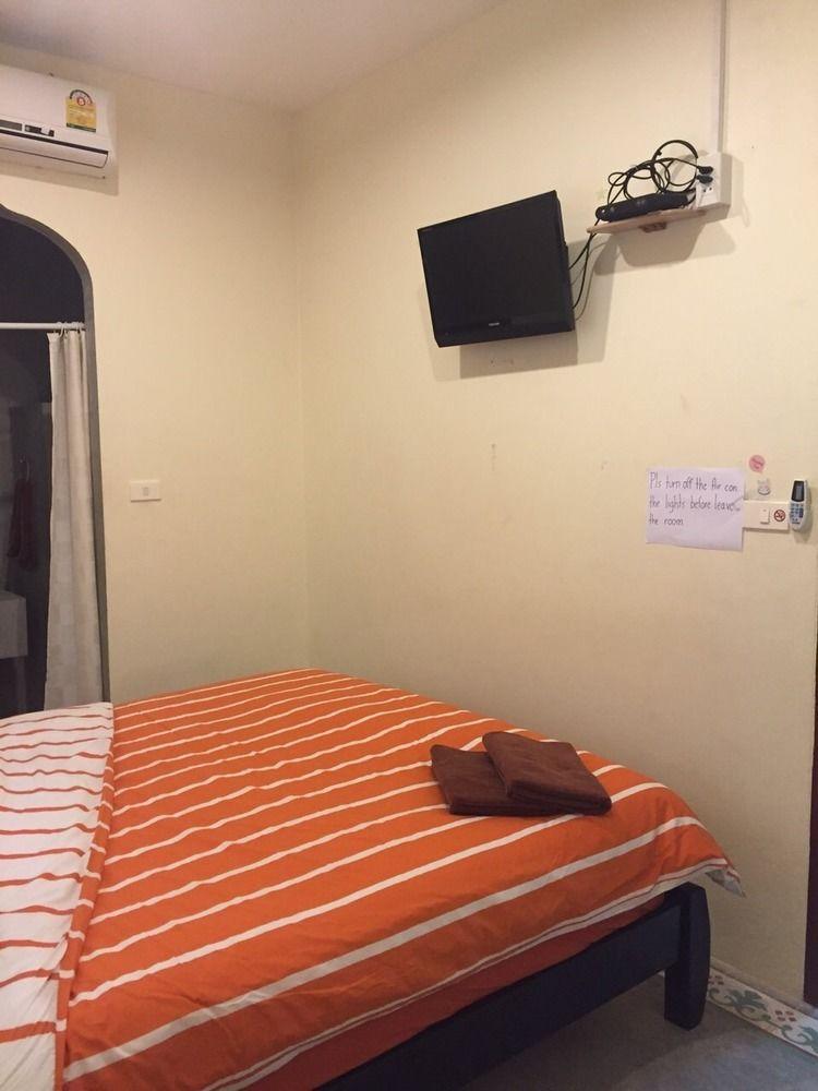 Tid Tarad Hostel Hua Hin Exterior photo
